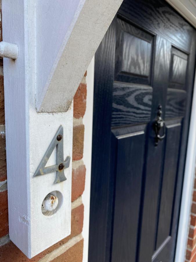 Relaxing Townhouse In The Heart Of Bridport Βίλα Εξωτερικό φωτογραφία