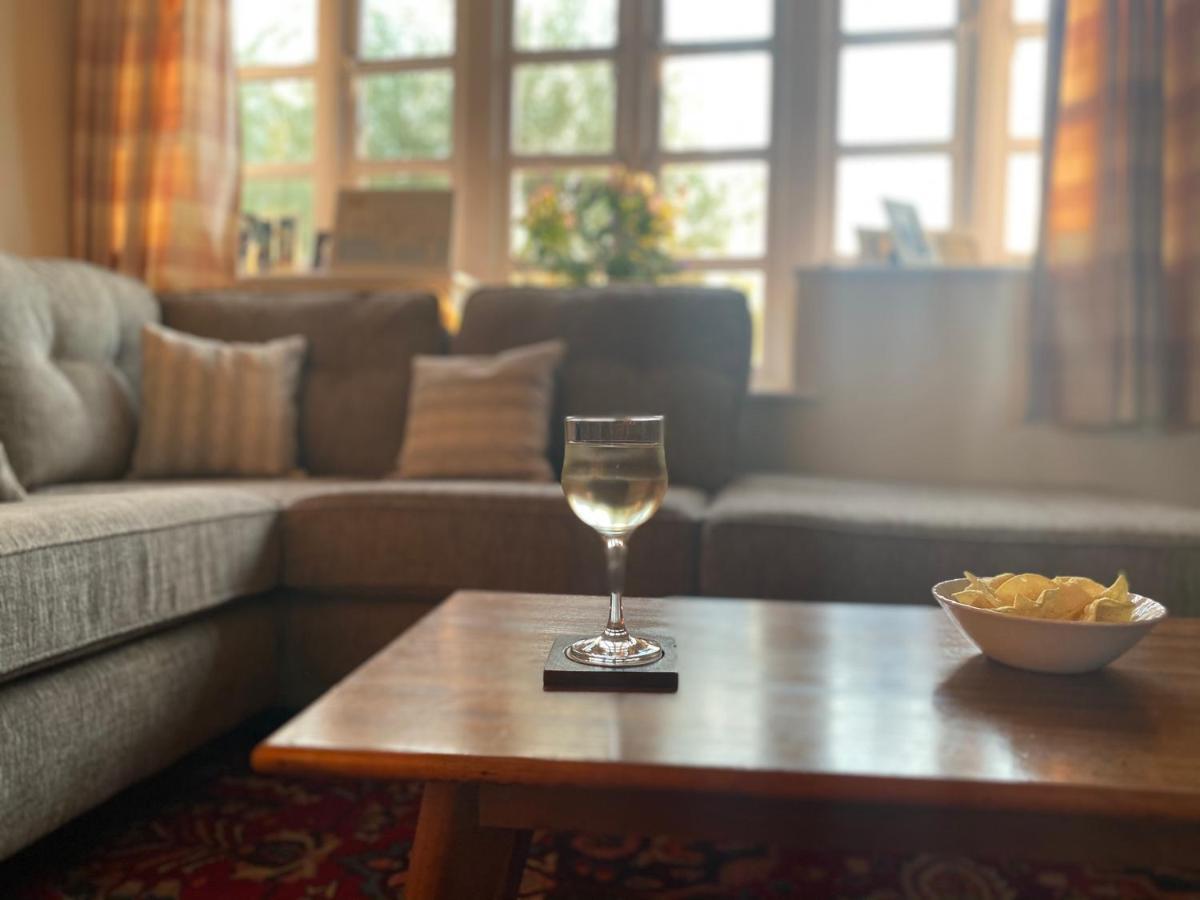 Relaxing Townhouse In The Heart Of Bridport Βίλα Εξωτερικό φωτογραφία